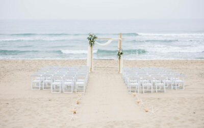 Relaxed and Romantic Micro Wedding with an Ocean Inspired Palette