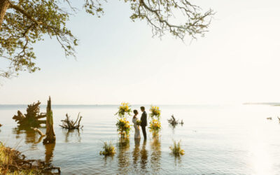 Gele Bloem Styled Shoot at a Secluded Soundside Beach