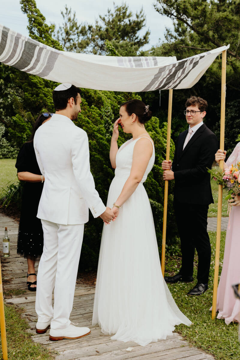 floral filled first colony inn wedding by sarah dambra photography16