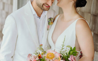 Lauren + Solomon | Floral-Filled First Colony Inn Wedding