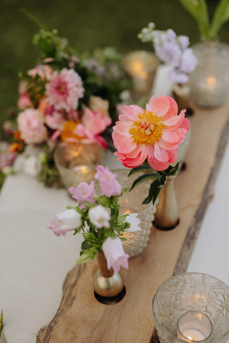 floral filled first colony inn wedding by sarah dambra photography42