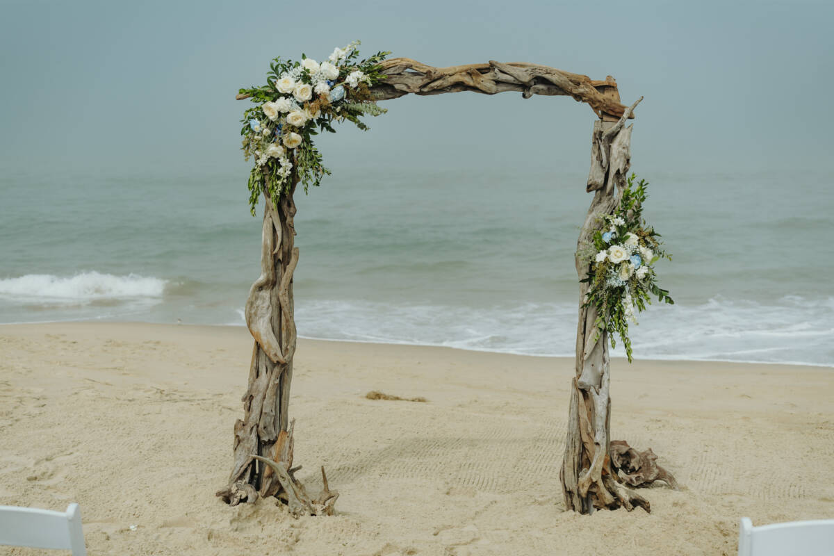 spring nags head wedding by maria kandolva3