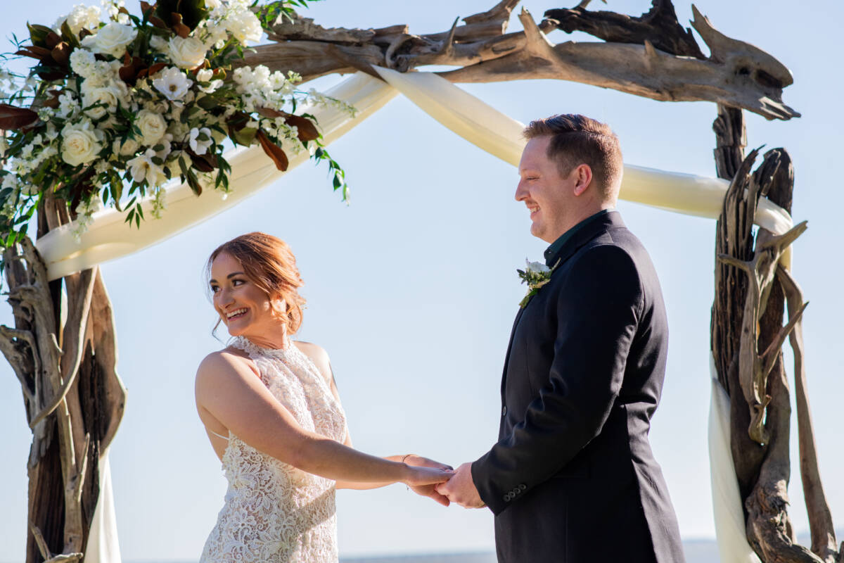 taryn and andrew wedding at westside inn42
